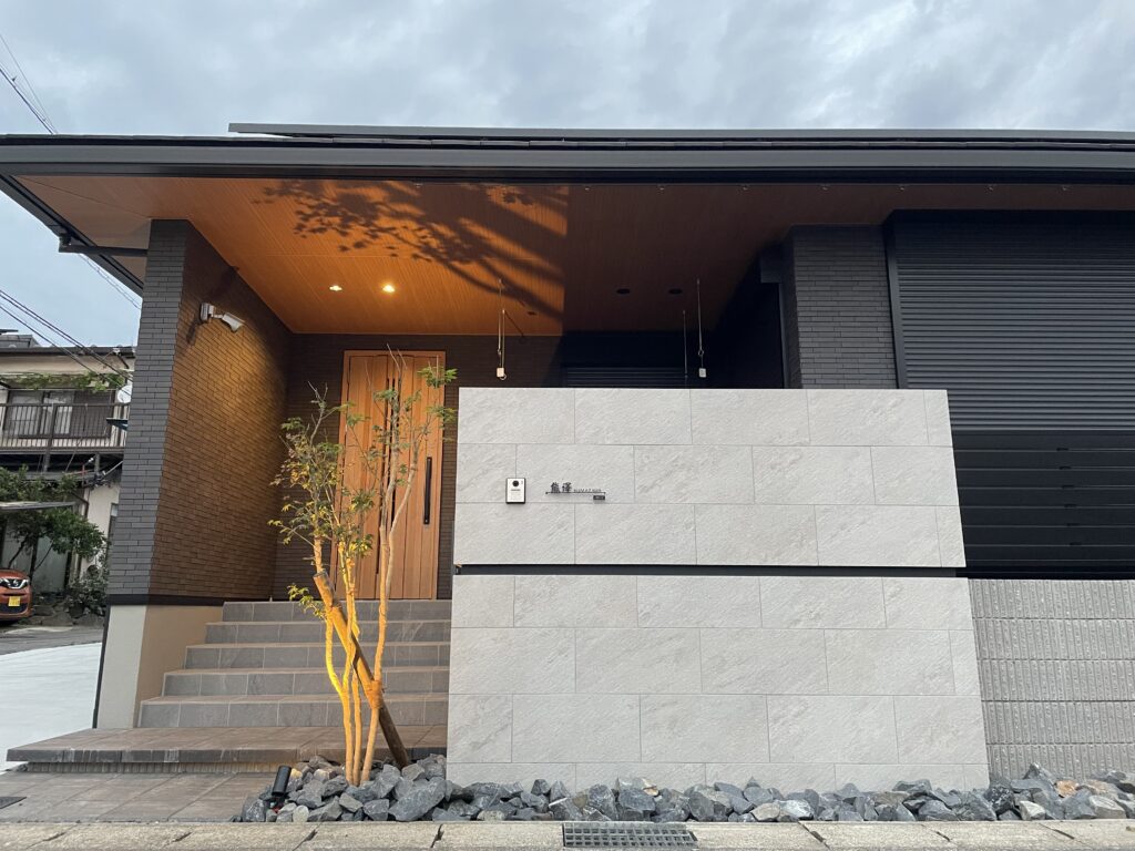 K邸